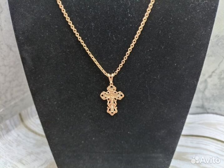 Золотой крест 585 пробы массой 2.19 грамма