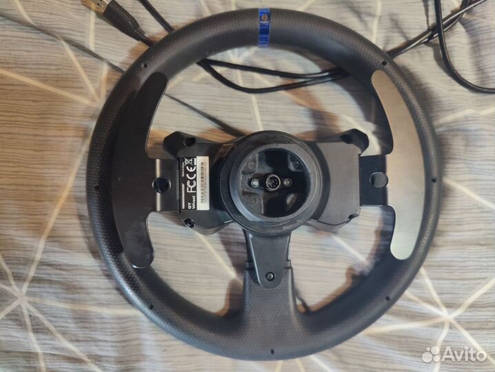 Руль thrustmaster t300