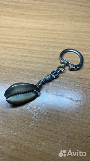 Брелок для ключей с ракушкой