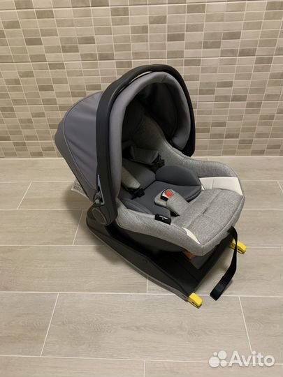 Детская автолюлька + база Peg Perego