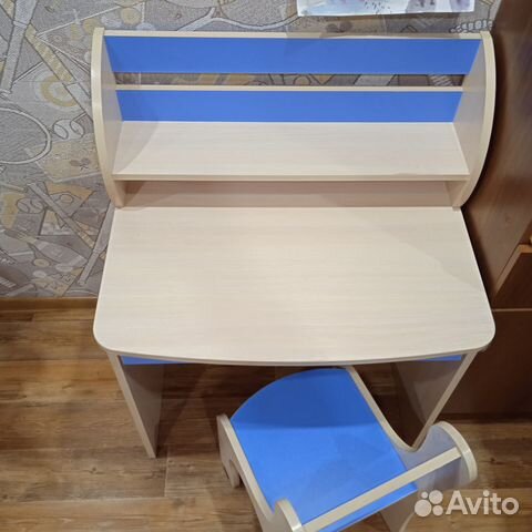 Детская парта со стулом