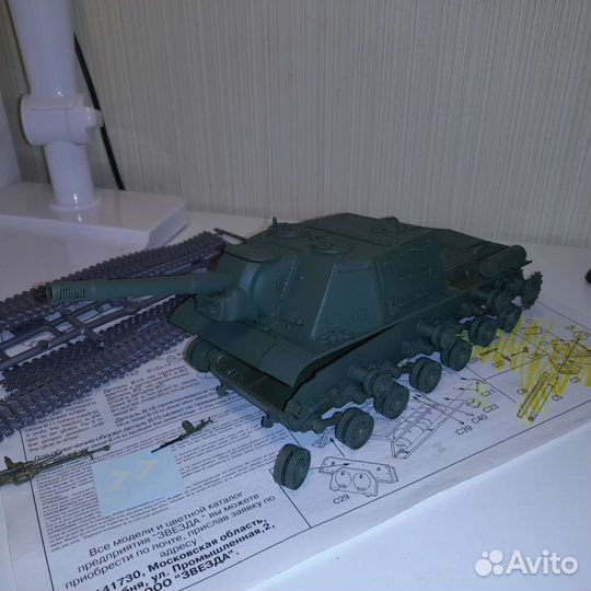 10 моделей танков (собраны)