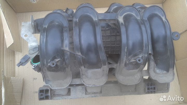 Коллектор впускной Ford Focus 3