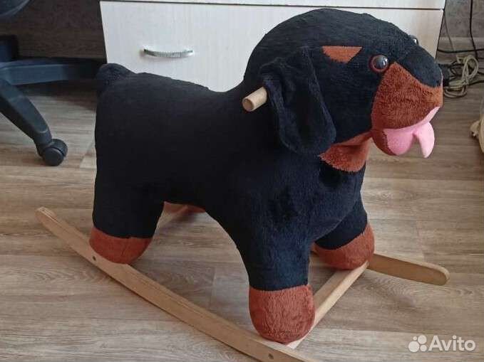 Собака качалка