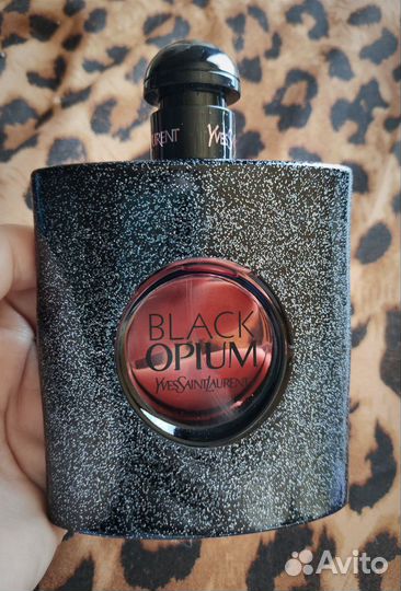 Yves saint Laurent black opium