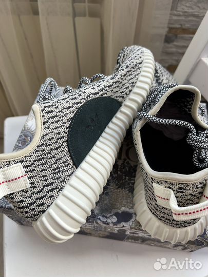 Кроссовки yeezy