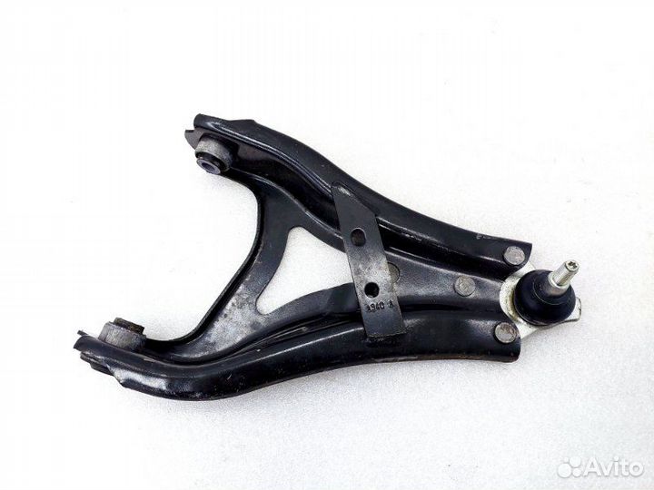 Рычаг подвески передний правый Renault Arkana JC
