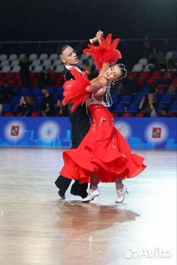 Пошив одежды для спортивных бальных танцев