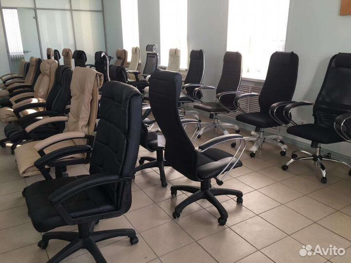 Компьютерное офисное кресло