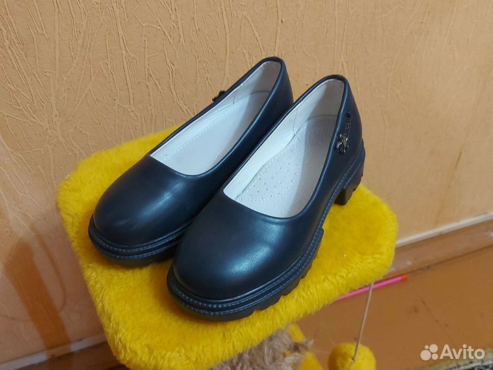 Туфли в школу для девочки