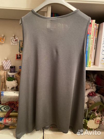 Кофточка б/рукавов праздничная новая «Benetton»152