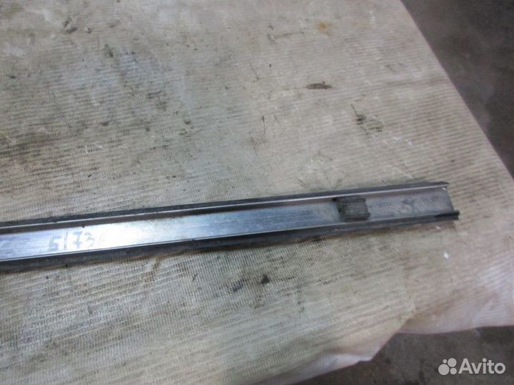 Молдинг крыши правый центральный Hyundai Santa Fe (SM) / Santa Fe Classic 2000-2012 (8725626000)