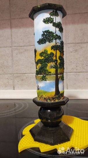 Вазы стеклянная танцующая и каменная