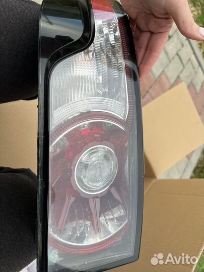 Фонарь задний левый