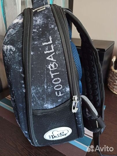 Рюкзак детский для начальной школы 