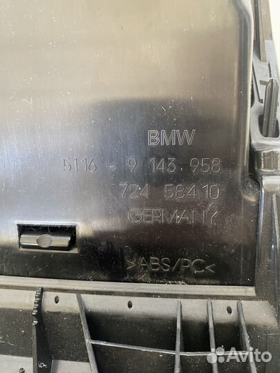 Бардачок Bmw 7 F02 N63B44 72458410