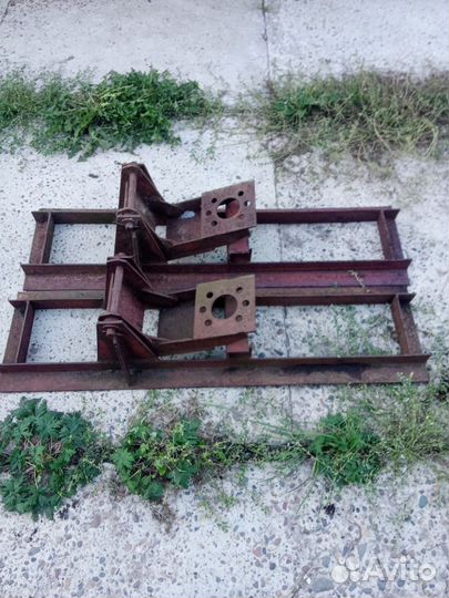 Опрокидыватель для автомобиля