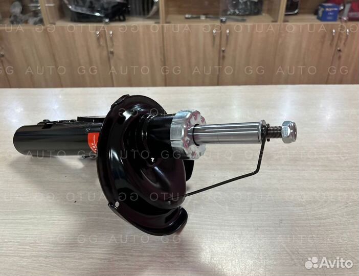 Амортизатор передний левый Фокус 2 2005 - 2011