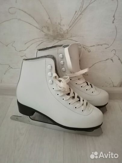 Коньки фигурные