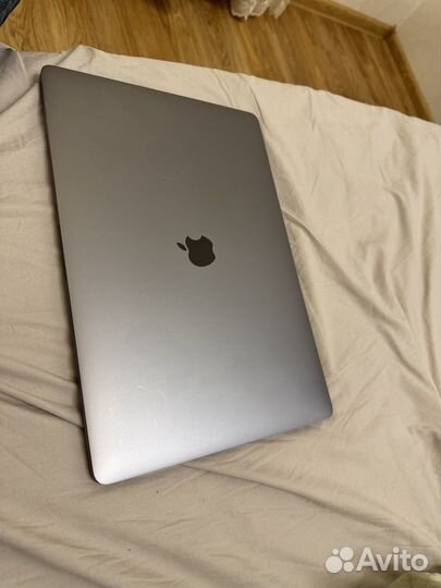 Apple macbook pro 15 2019 i9/4/16/500