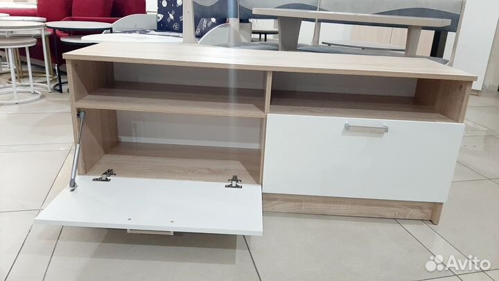 Тумба под телевизор (новая)