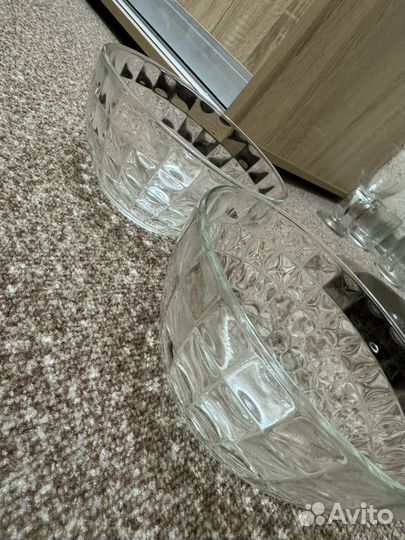 Посуда тарелки салатницы