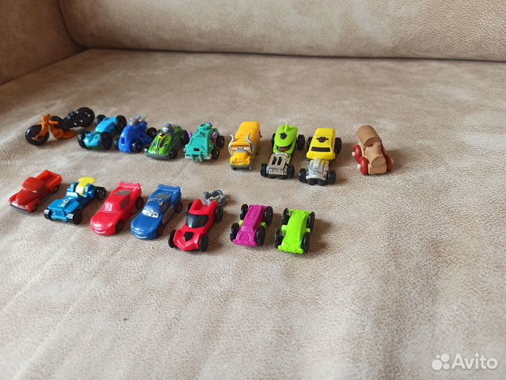 Игрушки из киндер-сюрпризов