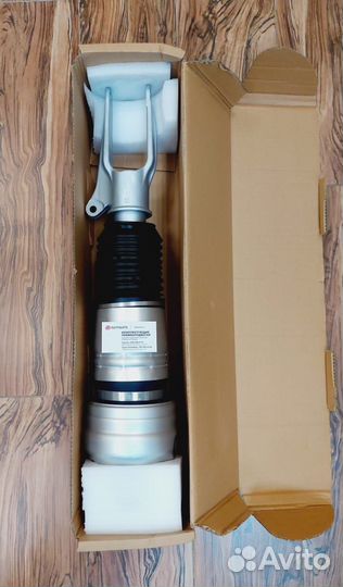 Porsche пневмостойка передняя панамера 97034305115