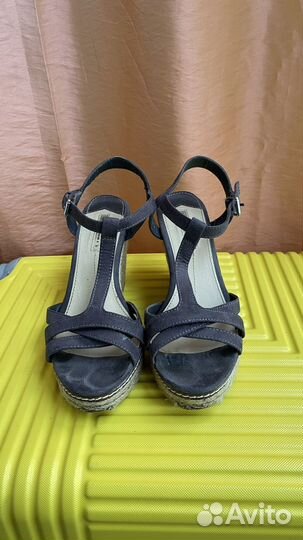 Босоножки женские 37 размер