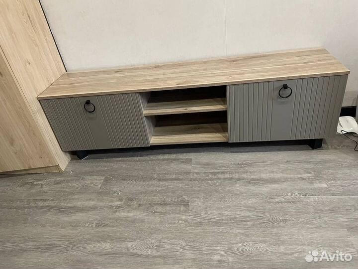 Тумба под телевизор / тумба под тв