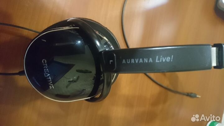Creative Aurvana Live