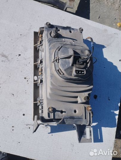 Фара левая vоlvo 760 вольво 760