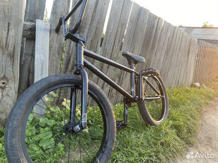 BMX kink launch 2021 black