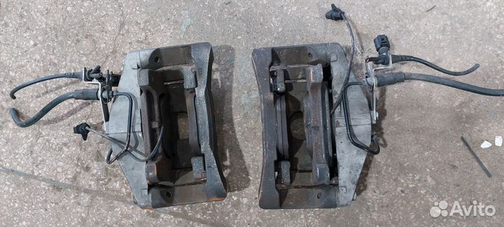 Супорт в сборе правый левый