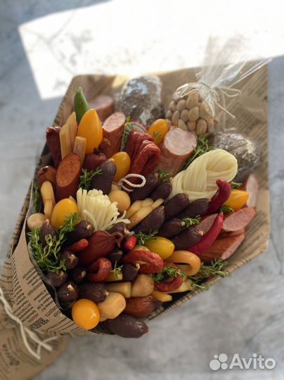 Съедобные букеты Сырно-колбасные букеты