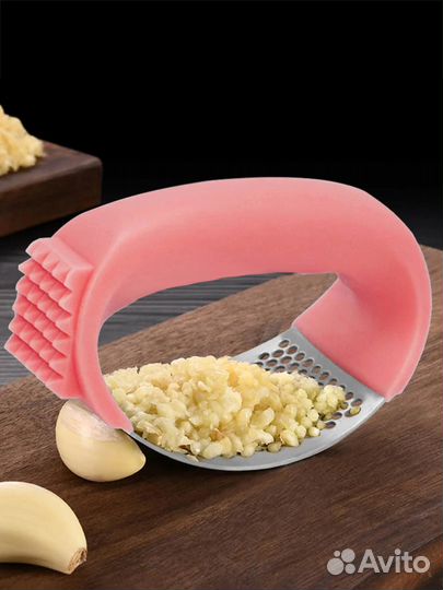 Пресс для чеснока (чеснокодавилка)