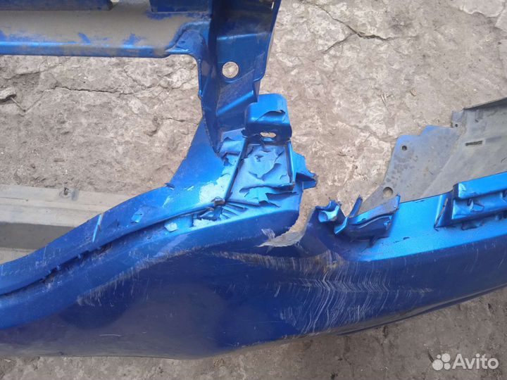 Бампер передний