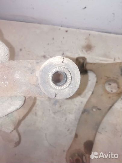 Рычаги передней подвески Chery tiggo t11