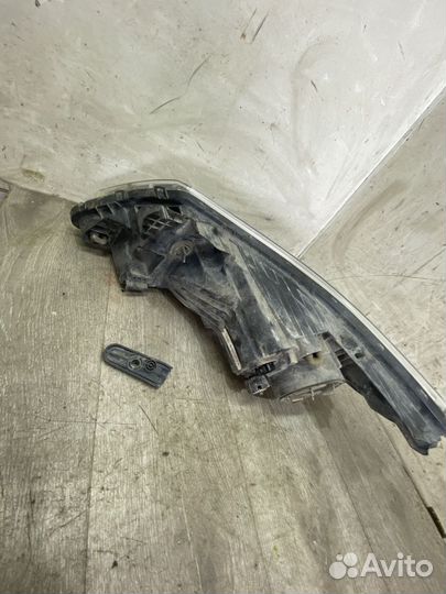 Фара правая Kia Rio