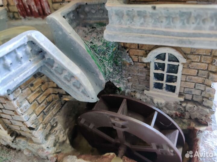 Дом фонтанчик