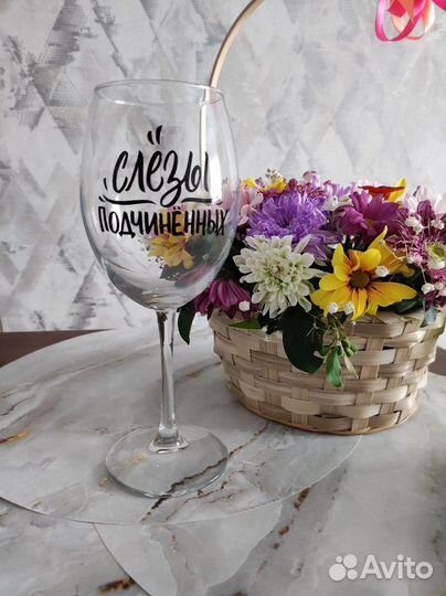 Пивные бокалы и кружки, бокалы для вина с надписью