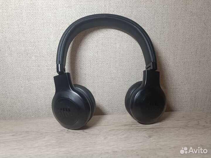 Беспроводные наушники JBL C45BT