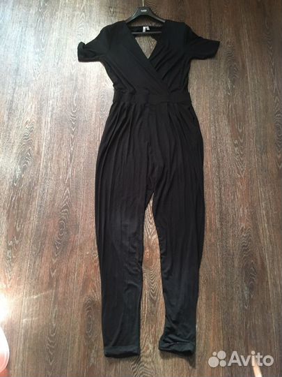 Комбинезон женский с открытой спиной