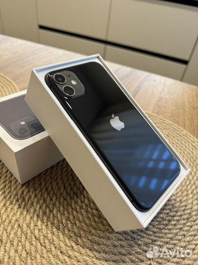 iPhone 11, 128 ГБ