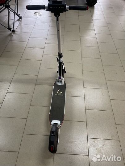 Самокат взрослый электрический бу