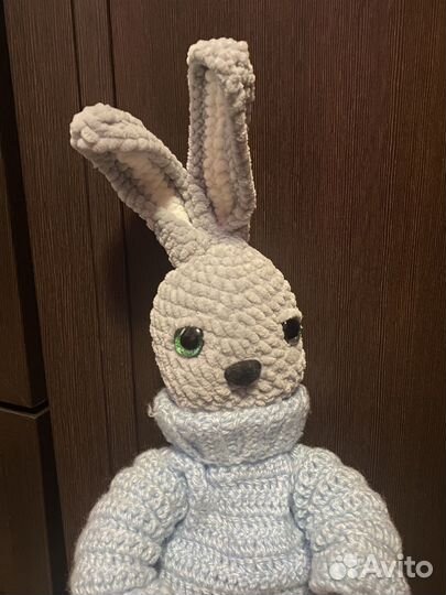 Вязанный заяц, ручная работа