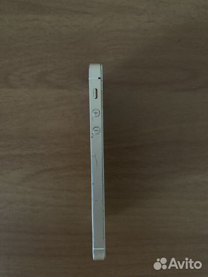 iPhone SE 2016