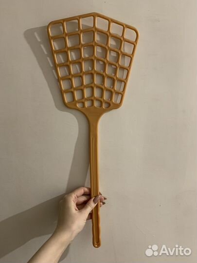 Выбивалка для ковров