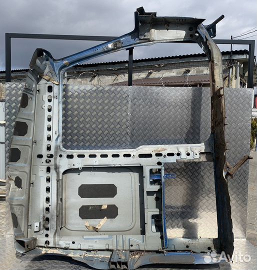 Четверть кабины левая Volvo FH