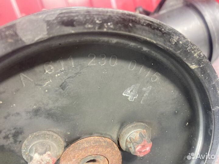 Насос гидроусилителя руля Mercedes C-Class W203